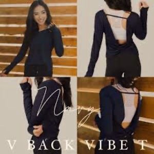 Zyia Navy V-back long sleeve